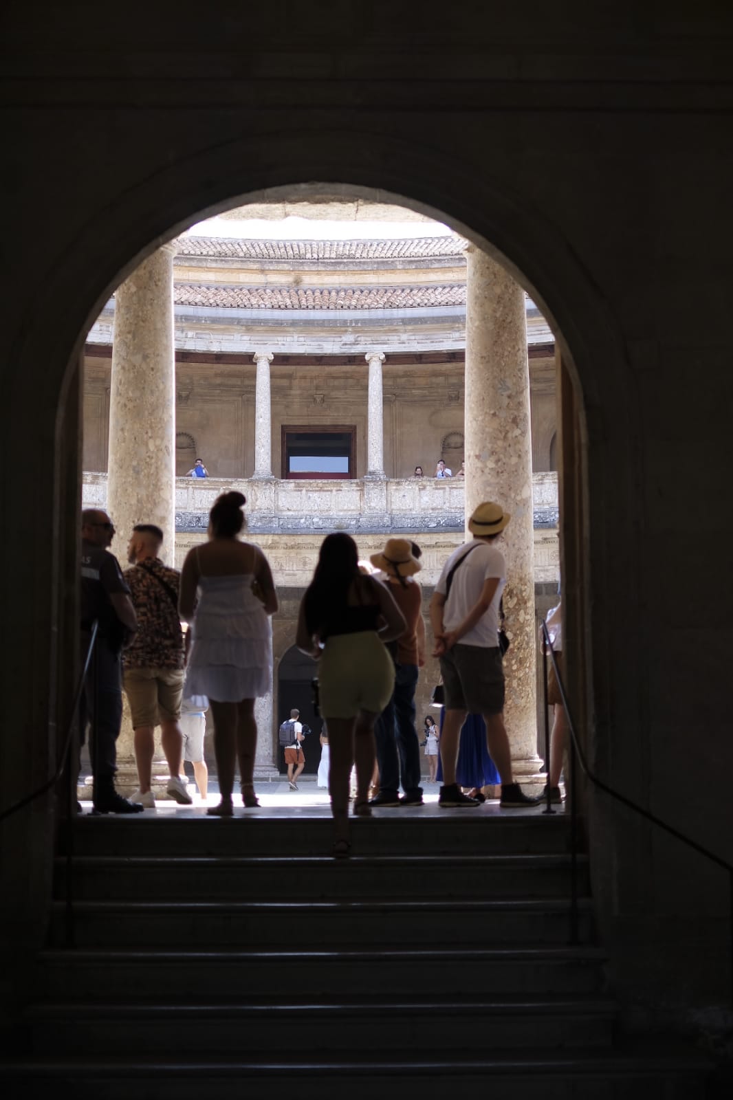 El conjunto monumental se llena de visitantes que desean conocer su riqueza histórica. 