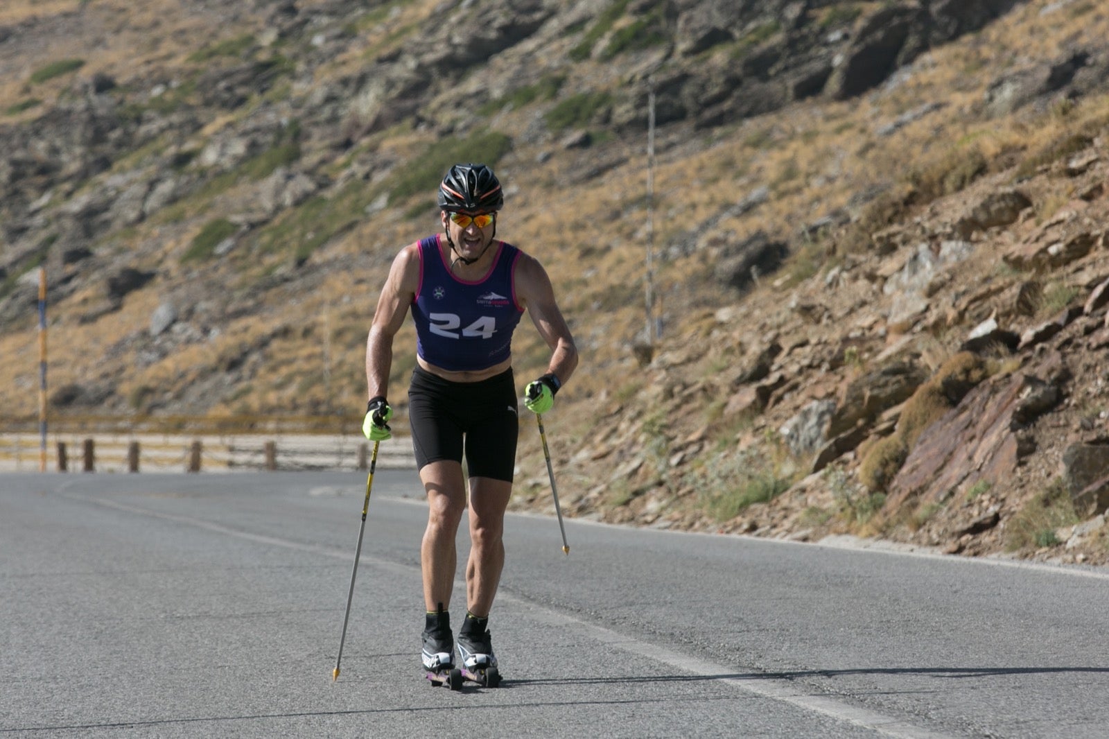 Los participantes se emplearon a fondo en una calurosa tarde