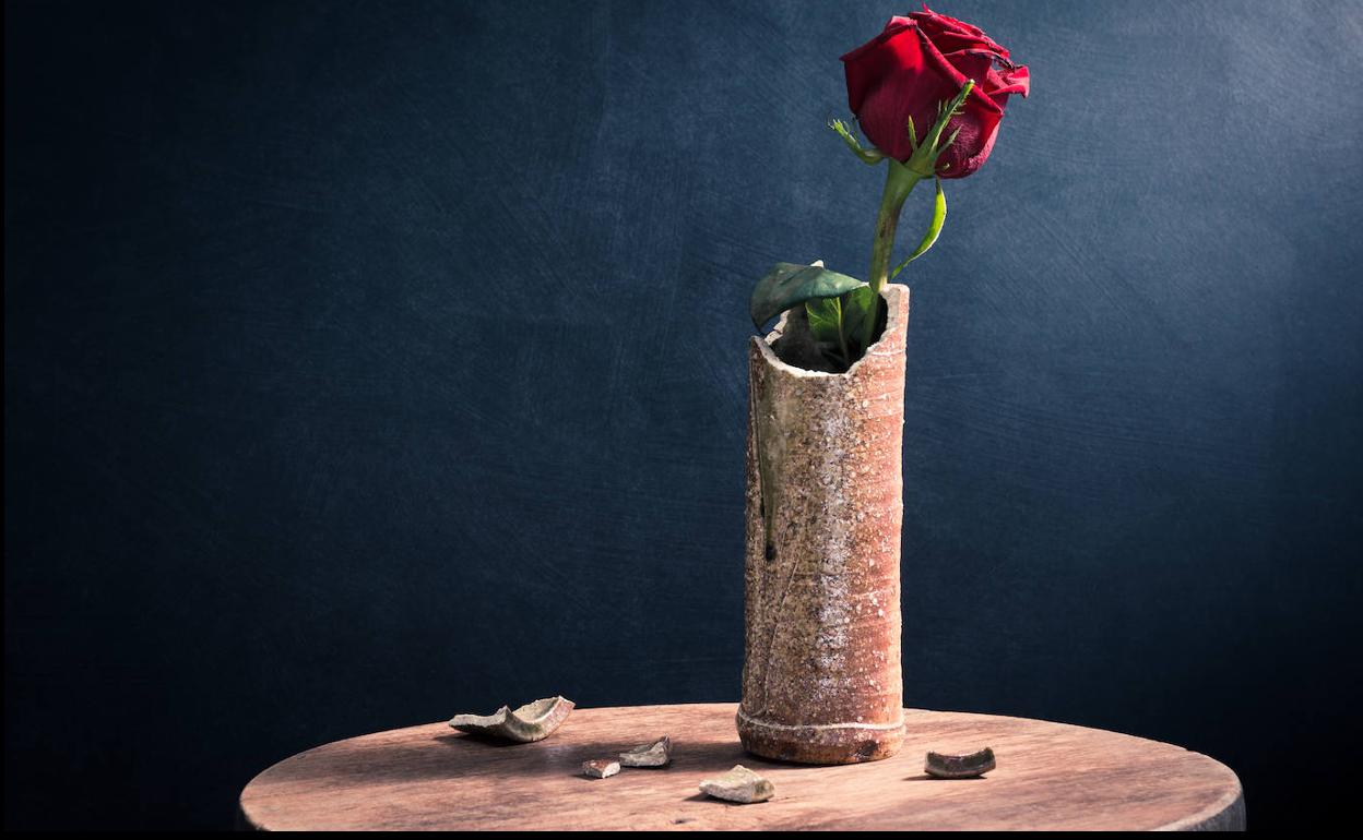 Tres historias y un jarrón