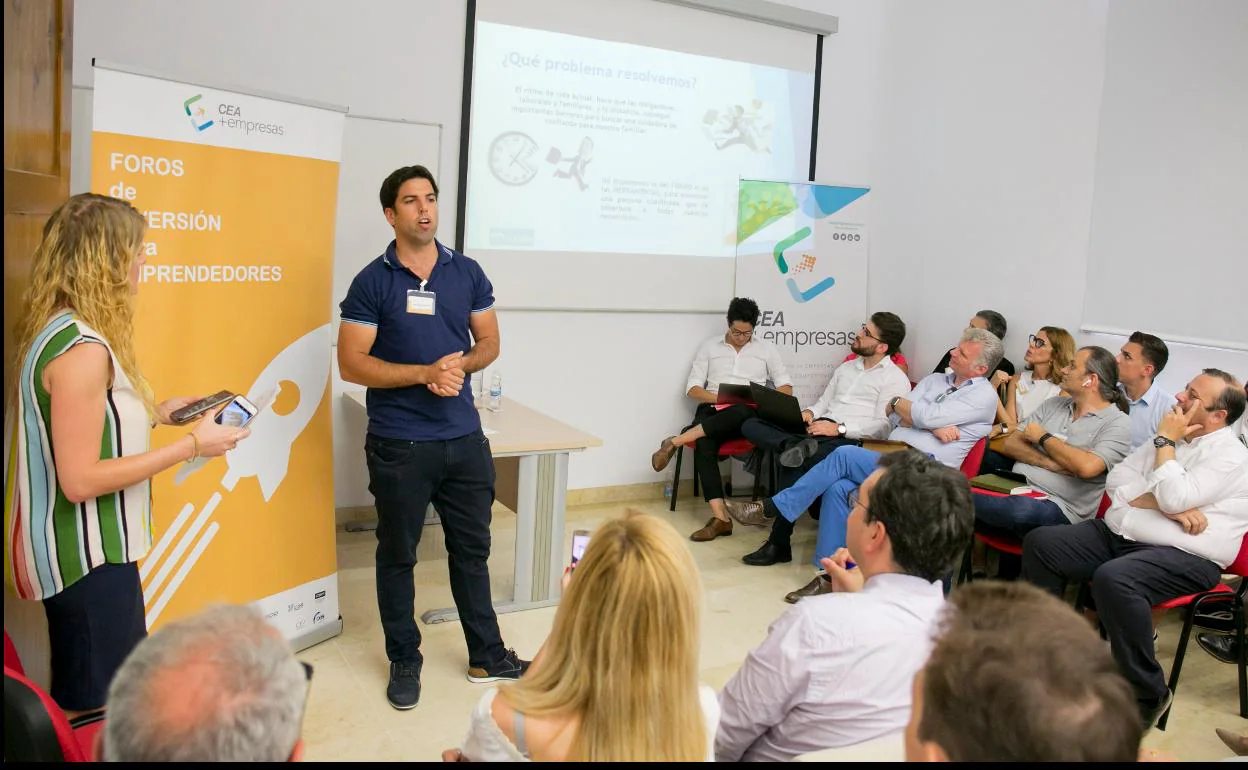 Unicaja Banco respalda a los jóvenes empresarios andaluces en los Foros de Inversión para Emprendedores de la CEA