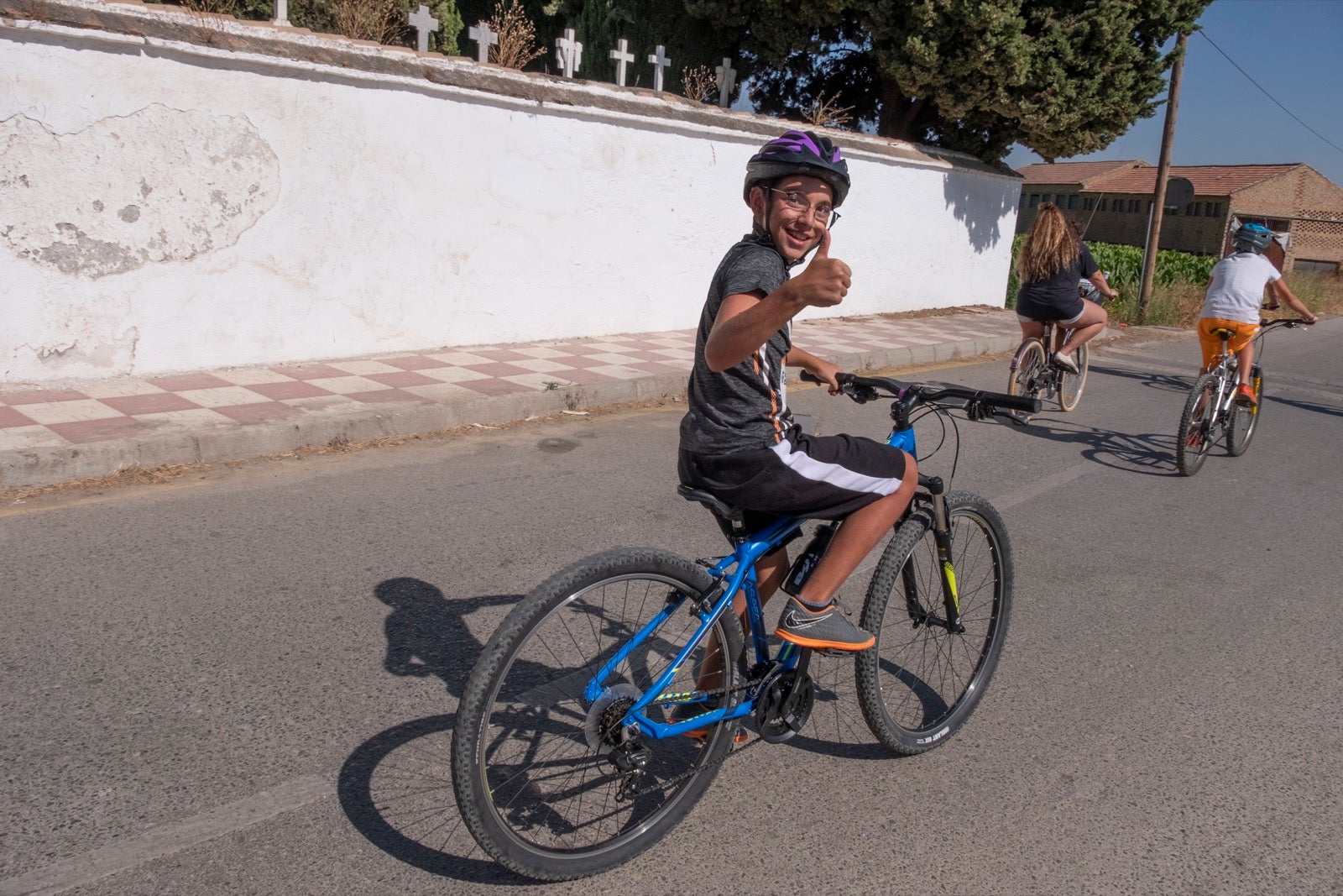 Decenas de personas de todas las edades participan en la XXVII edición del Día de la Bicicleta en Cúllar Vega