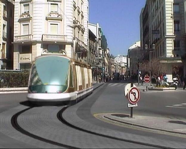 Imagen del metro recorriendo la calle Reyes Católicos, en una recreación que hizo la Junta. 