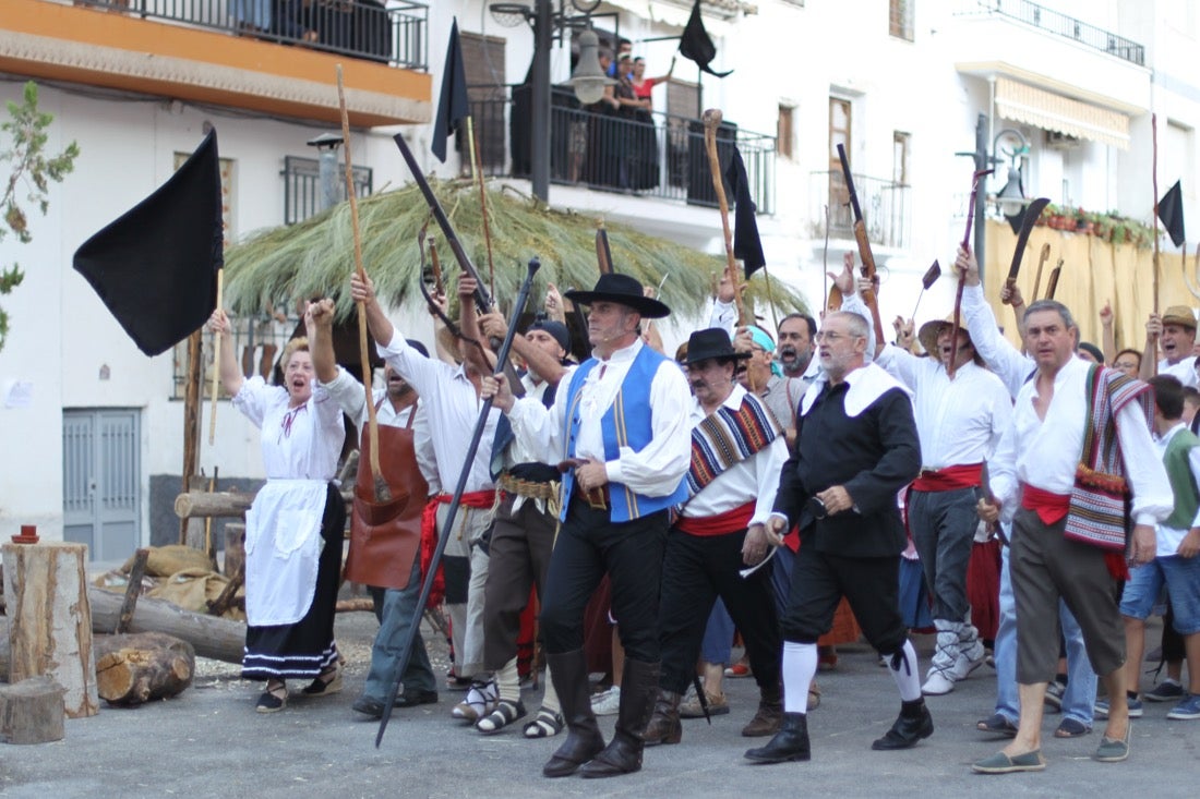 Fotos: Así ha sido la batalla del Alcalde Carbonero de La Peza
