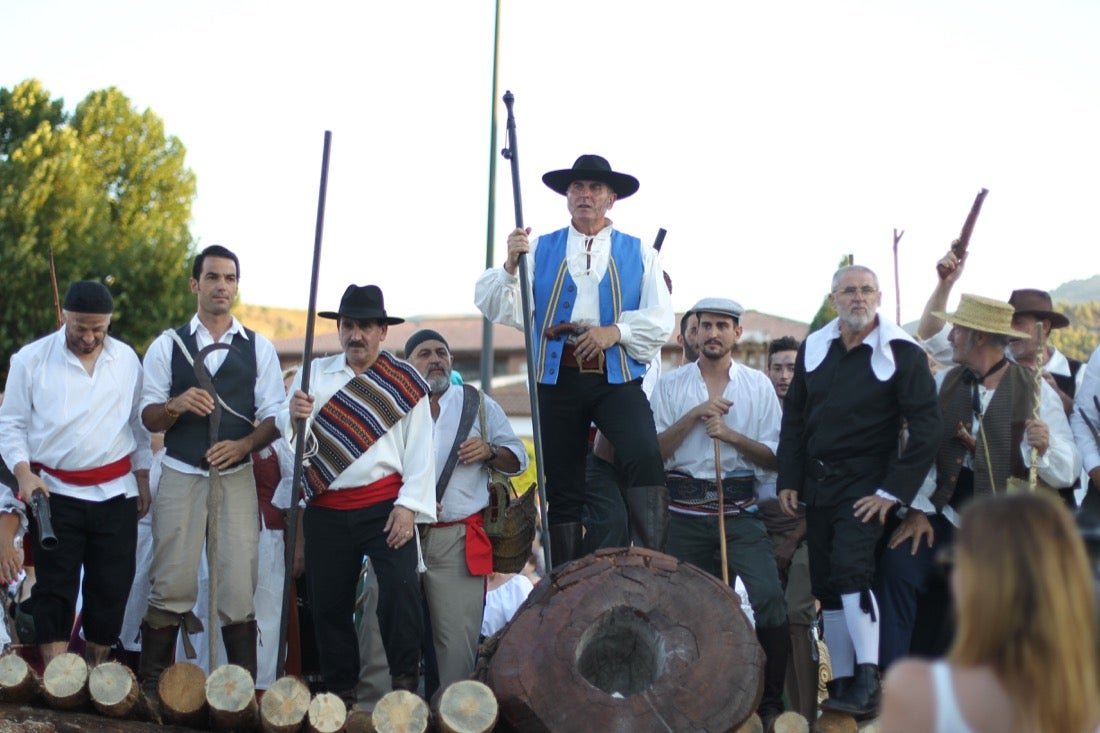 Fotos: Así ha sido la batalla del Alcalde Carbonero de La Peza