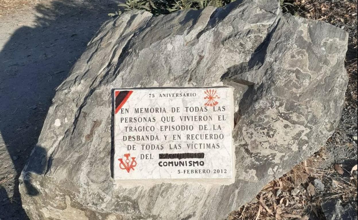Sabotean en Almuñécar una placa en memoria de las víctimas del franquismo