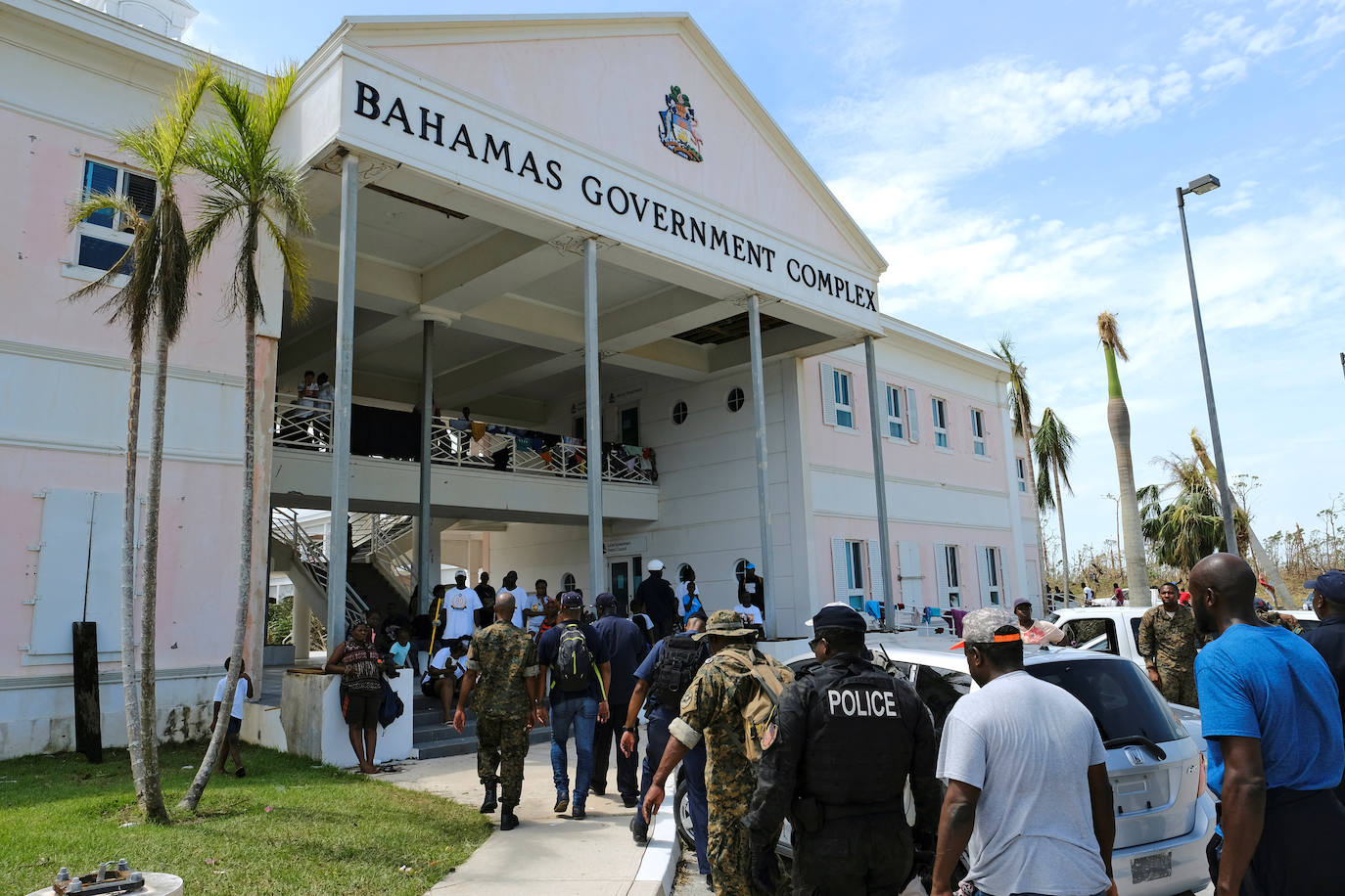 Fotos: Huracán Dorian deja al menos 20 muertos, desvasta Bahamas y hay 70.000 personas necesitan ayuda inmediata