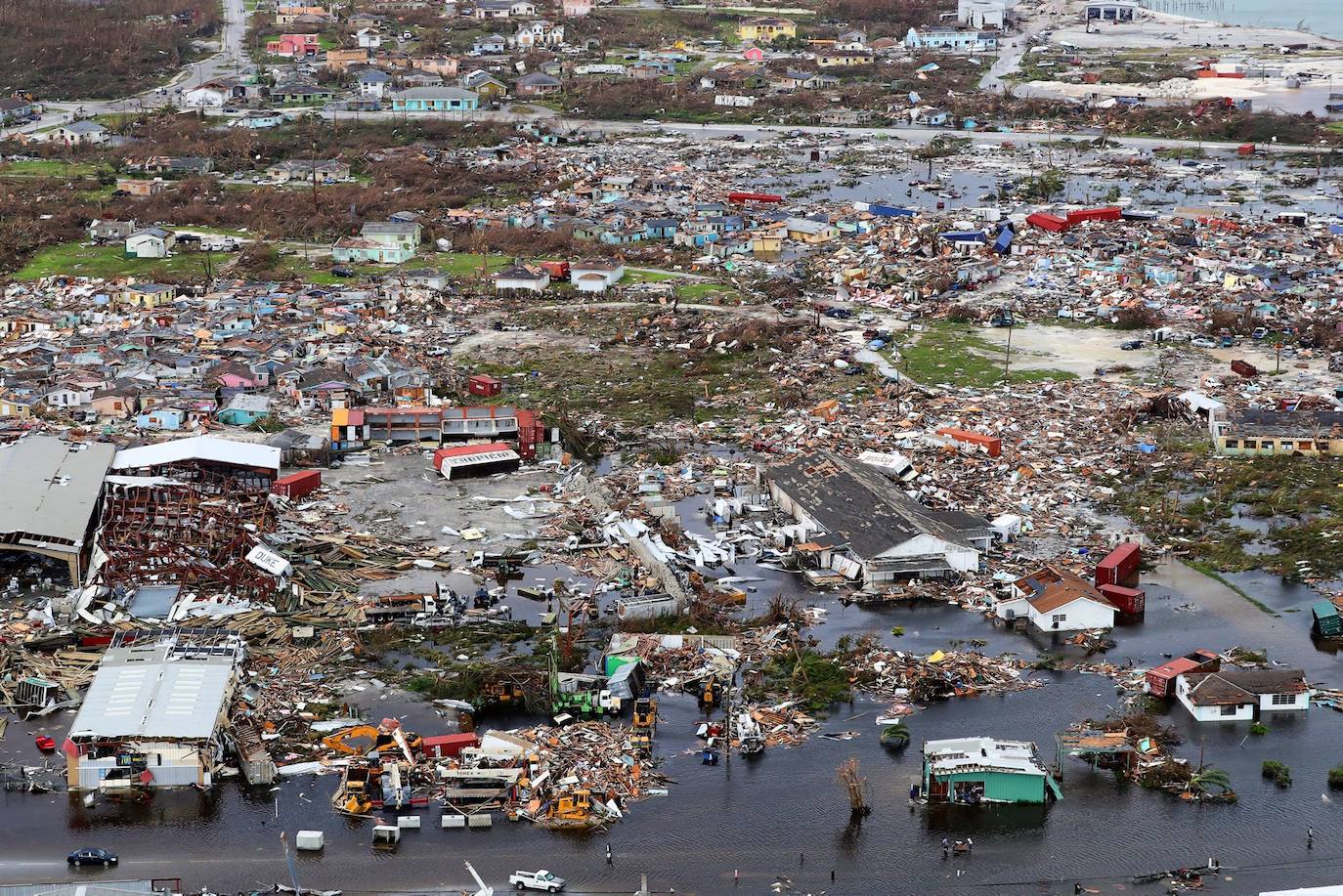 Fotos: Huracán Dorian deja al menos 20 muertos, desvasta Bahamas y hay 70.000 personas necesitan ayuda inmediata