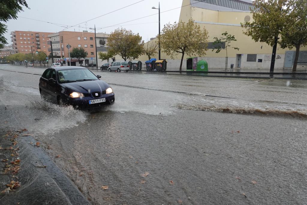 Fotos: Una gran tormenta inunda Granada y deja más de 150 incidencias