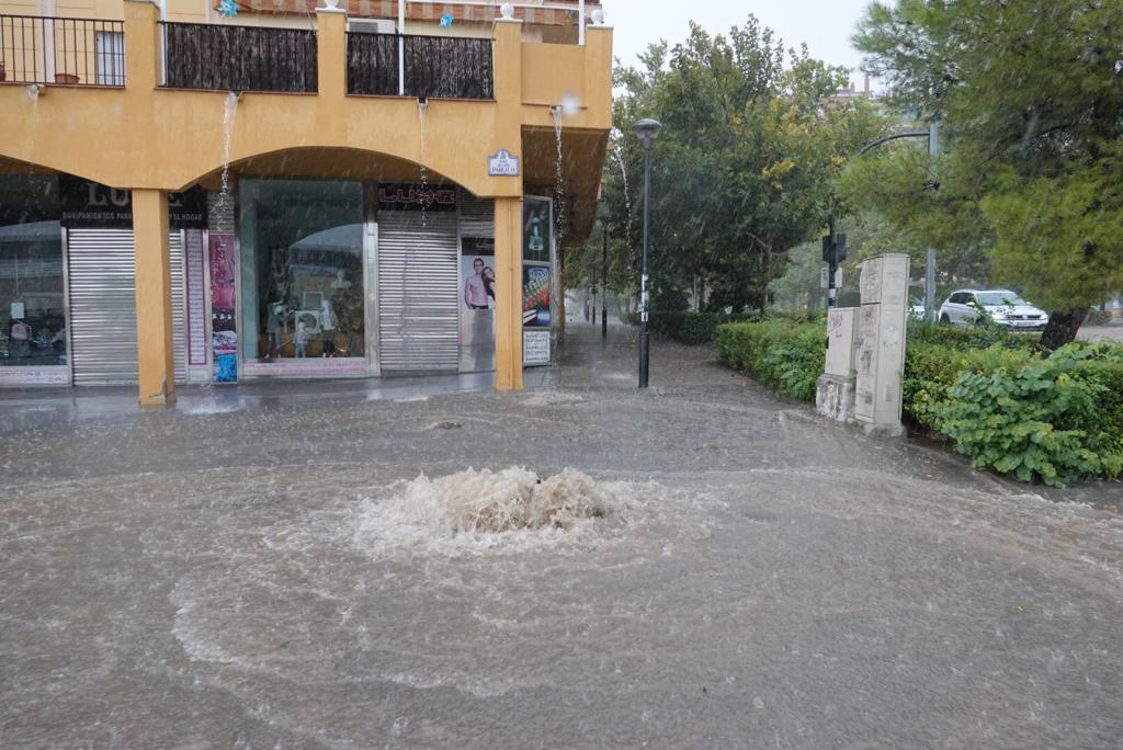 Fotos: Una gran tormenta inunda Granada y deja más de 150 incidencias