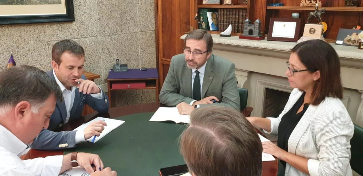 Reunión entre el Ayuntamiento y la Universidad de Jaén.