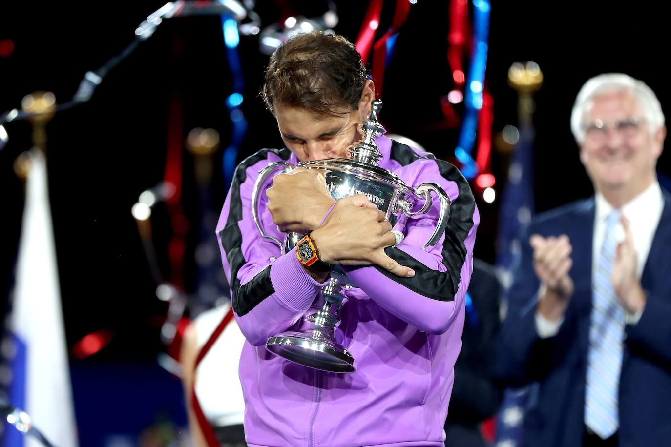 Rafa Nadal celebra su cuarto título del Abierto de Estdos Unidos, que supone su 19ª Grand Slam.