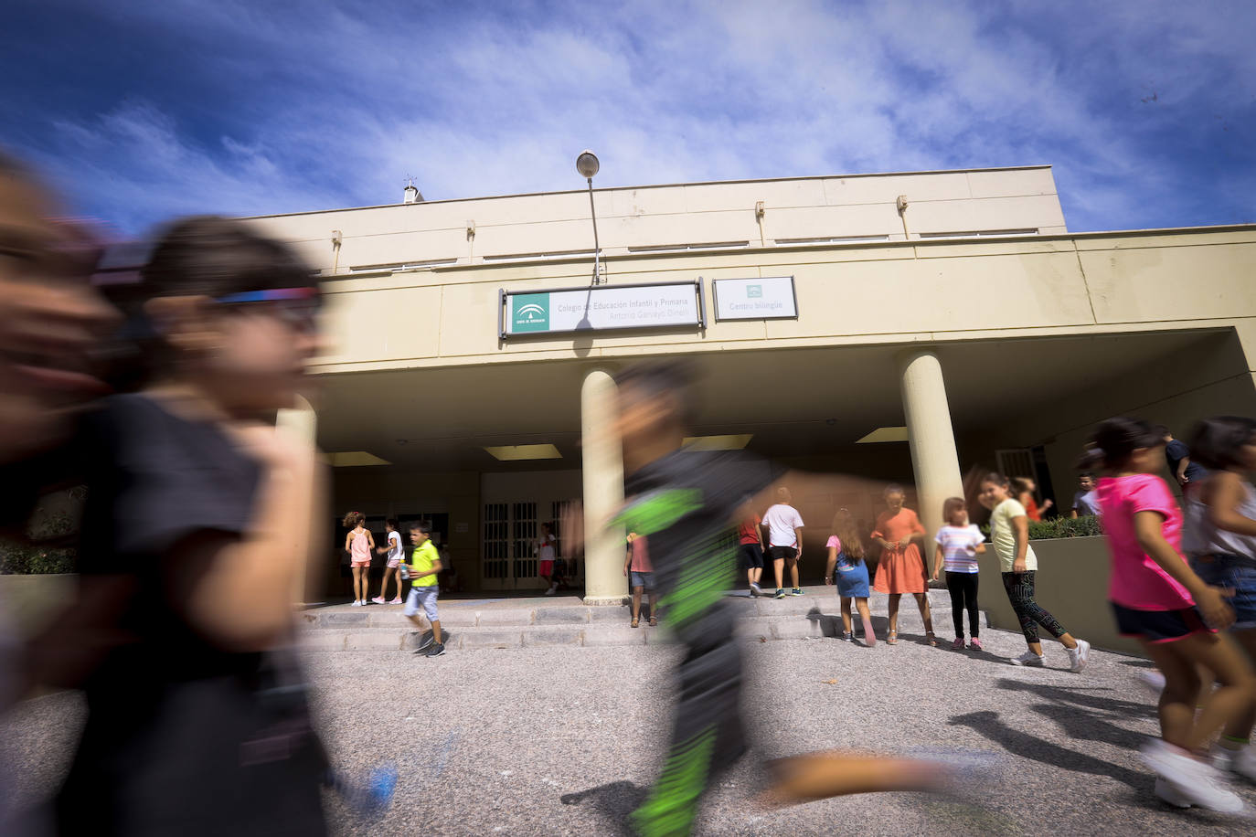 Más de 5.500 alumnos inician sus clases en Motril, en un comienzo de curso sin incidentes