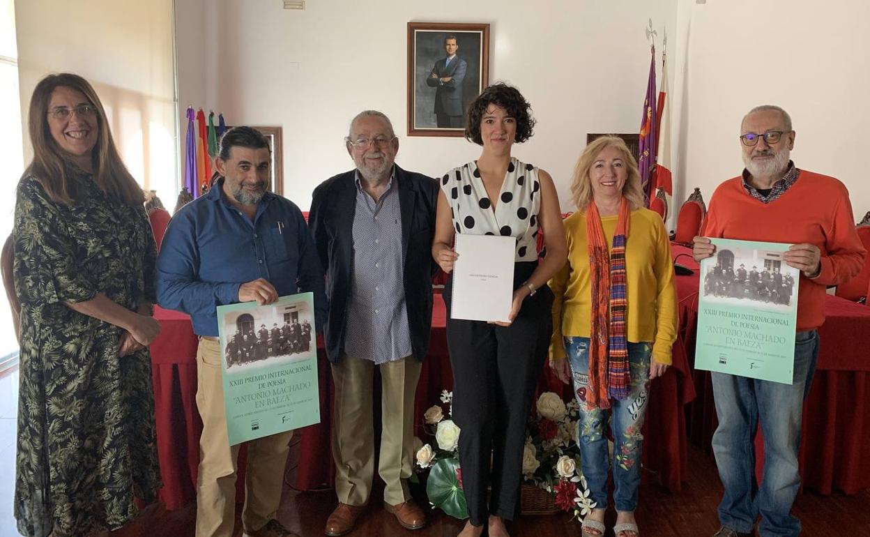 Julio Rodríguez se lleva el Premio de Poesía 'Antonio Machado'