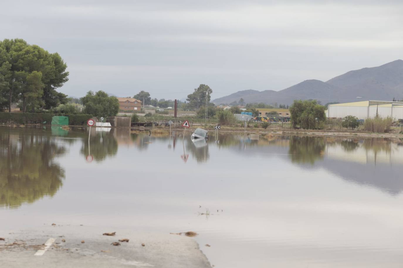 El temporal sigue sin dar tregua, se extiende a más provincias y este sábado se ha cobrado la séxta víctima mortal.