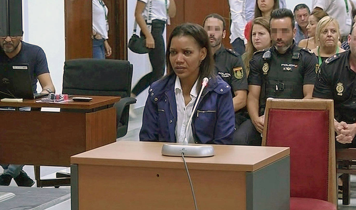 Ana Julia Quezada, ayer, durante su declaración ante el jurado por la muerte del pequeño Gabriel Cruz.