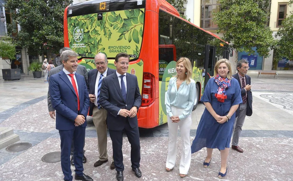 Dos nuevos modelos híbridos en la flota del autobuses urbanos de Granada