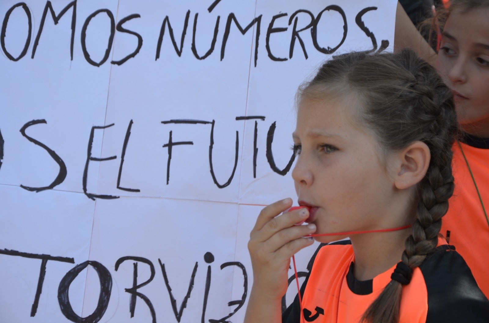 Los alumnos de Bérchules y Torvizcón han comenzado una huelga indefinida por la que no volverán a clase hasta que se solucione esta situación
