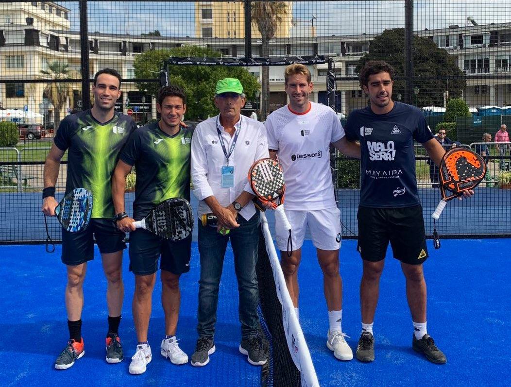 Javi Ruiz y Urti Botello posan antes de jugar su partido de octavos de final. 