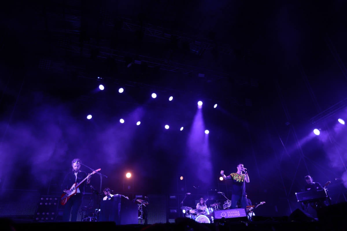 El festival con el que 'acaba el verano' reúne a miles de personas en el Cortijo del Conde de Granada 