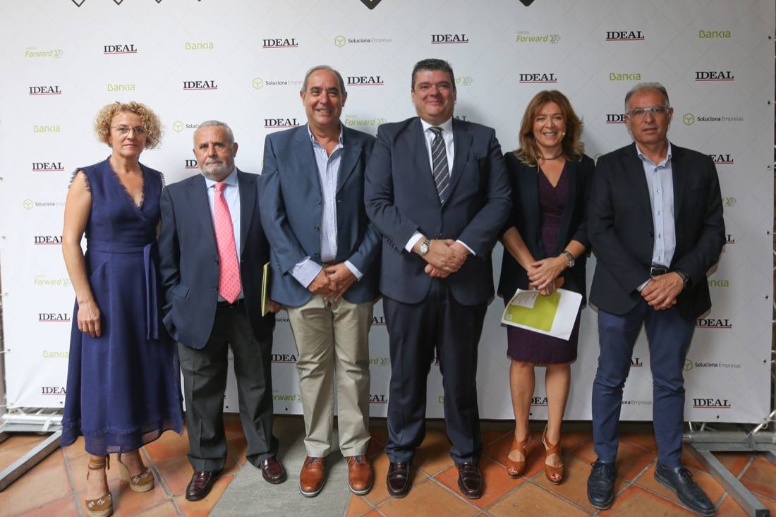 El Hotel Santa Paula ha acogido esta mañana las jornadas Bankia Forward, donde el CEO de Innsai, Jesús Navarro, ha repasado las principales tendencias de la innovación empresarial en un evento organizado por IDEAL