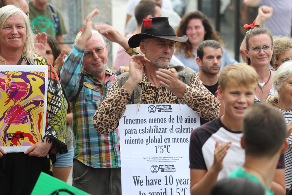 El evento ecologista ha caminado las calles de la capital en dirección al Ayuntamiento