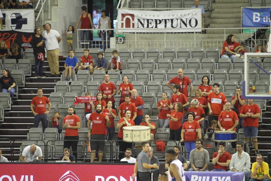 Todas las imágenes de la afición en el partido de baloncesto del sábado