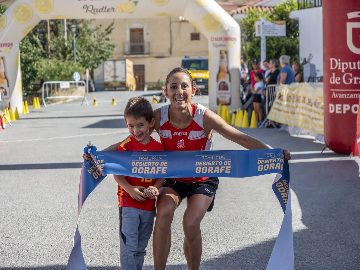 El Trail del Desierto celebra su tercera edición con la victoria de Arturo Gutiérrez y Arantxa García Sola en la prueba reina