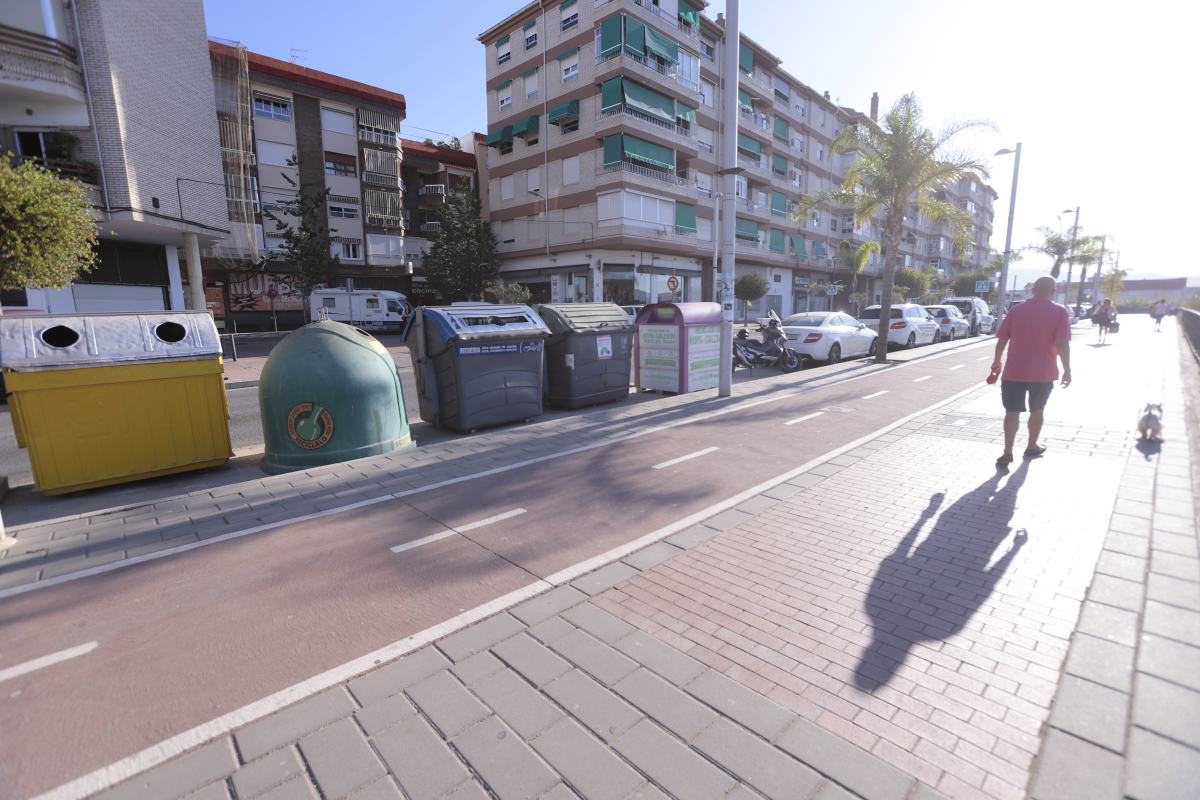 Existen puntos de la ciudad en los que la basura está retirada y el aspecto del centro de la ciudad ya es mucho mejor 