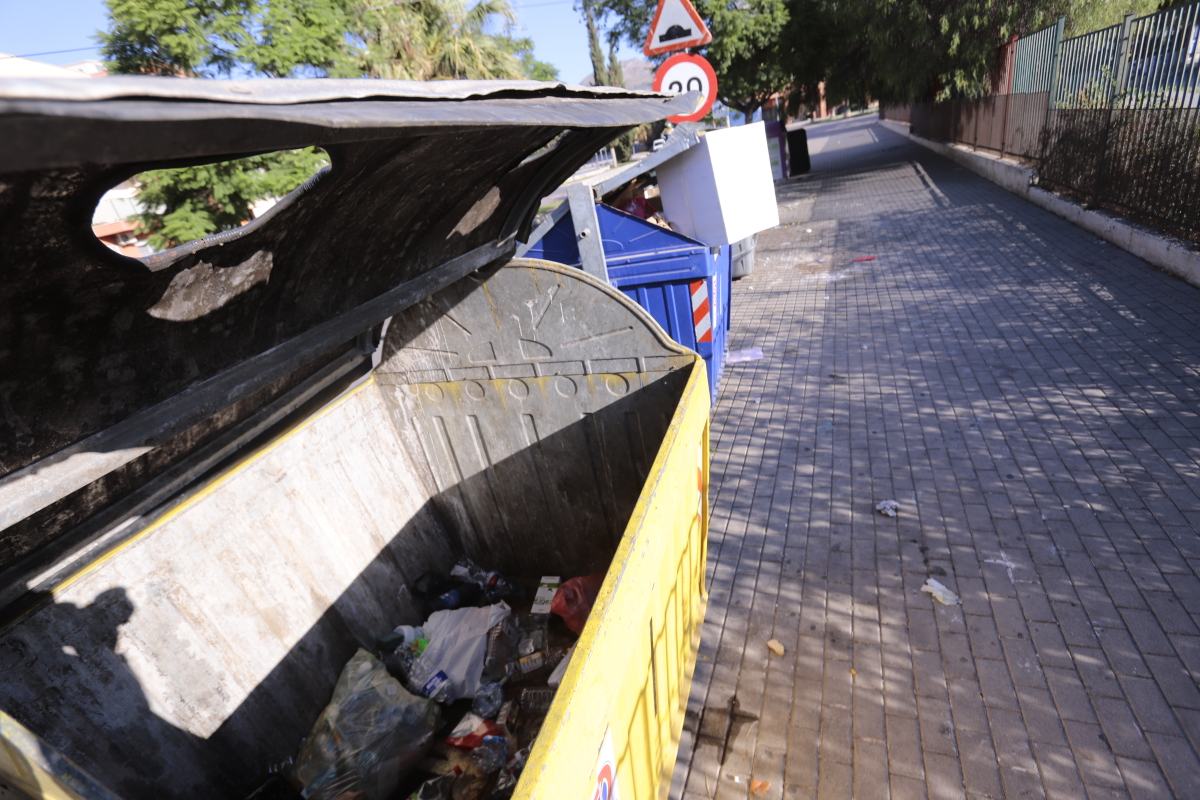 Existen puntos de la ciudad en los que la basura está retirada y el aspecto del centro de la ciudad ya es mucho mejor 