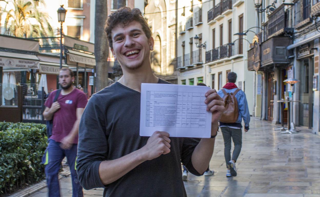 Yacoun Chebbi Marchante, estudiante de Historia de la Universidad de Granada.