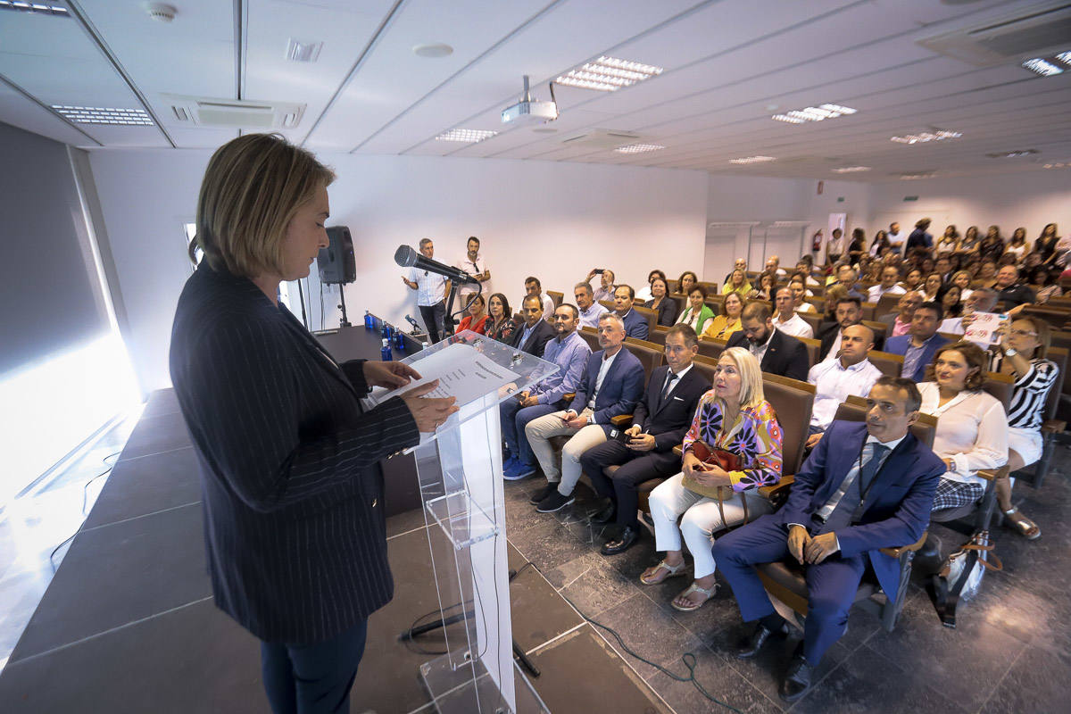 El municipio da así un paso más en la formación de los estudiantes y favorecer su insercción en el mercado laboral costero 