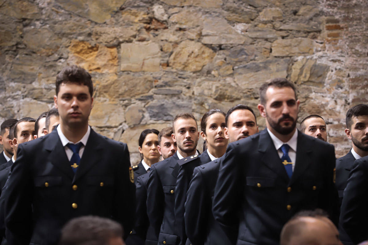 La alcaldesa del municipio, Luisa García Chamorro, ha hecho referencia a la formidable labor que realiza la Policía Nacional en la atención a los miles de motrileños 