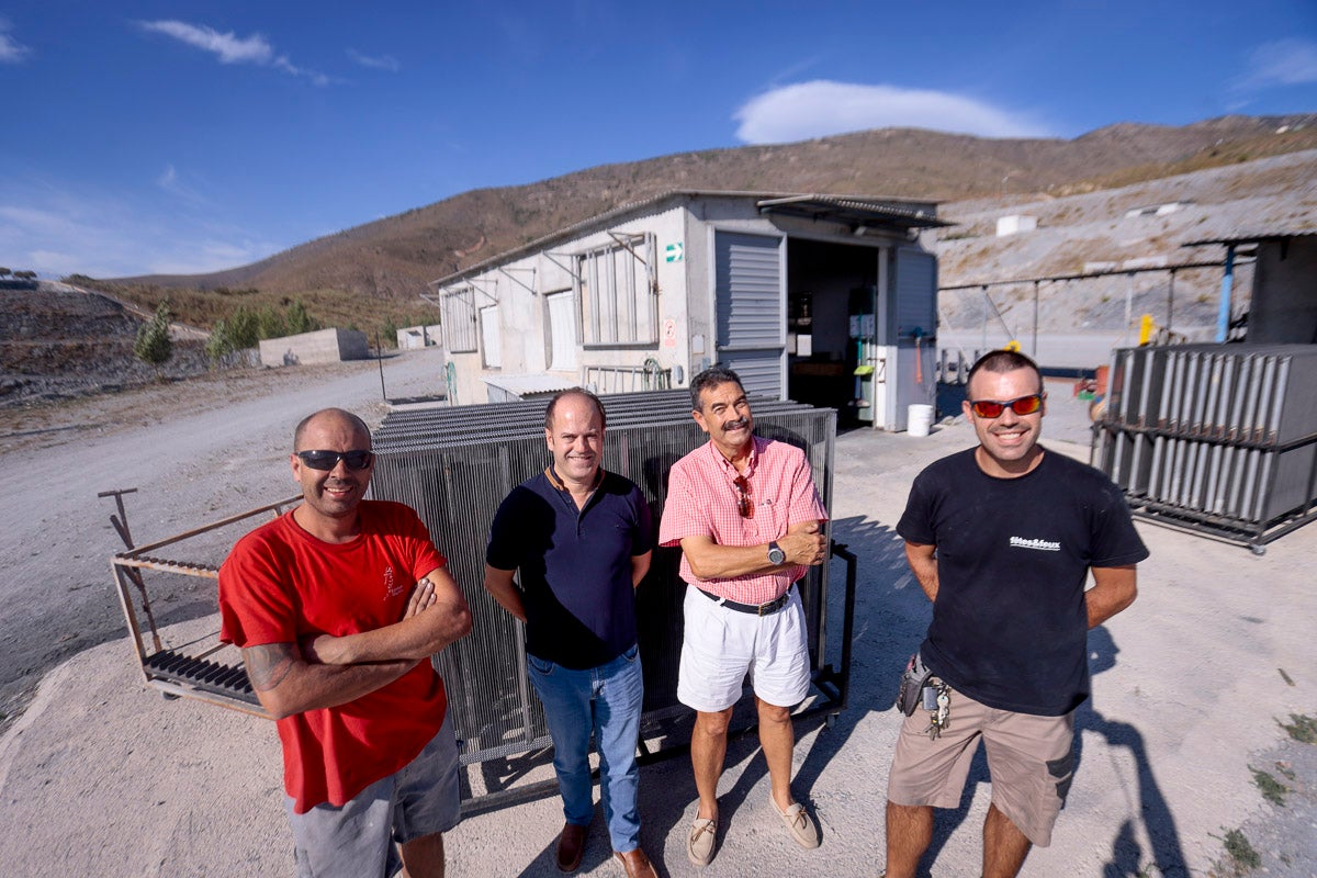 Fotos: Nos metemos dentro de las fábricas de pirotecnia de Granada