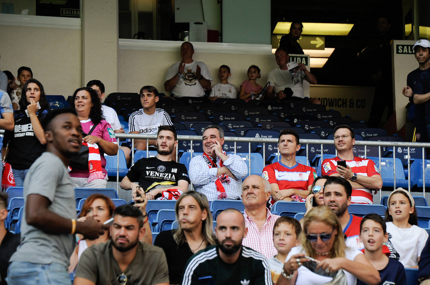 Fotos: Todos los detalles del Real Madrid-Granada