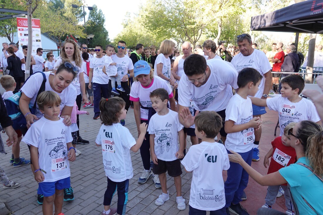 Fotos: Los Pequeños Héroes de Granada visibilizan la lucha contra el cáncer infantil