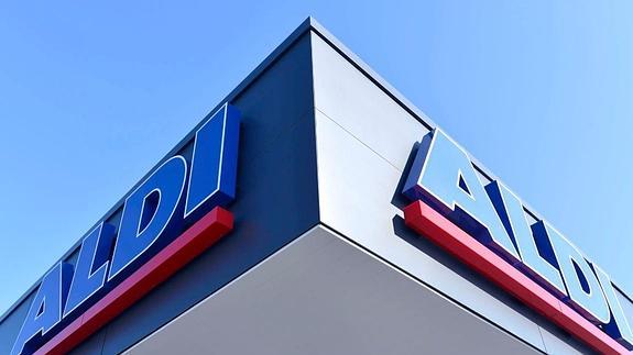 26. Beate Heister y Karl Albrecht Jr.: herederos de Karl Albrecht Sr., cofundador de la cadena de supermercados Aldi que falleció en 2014 