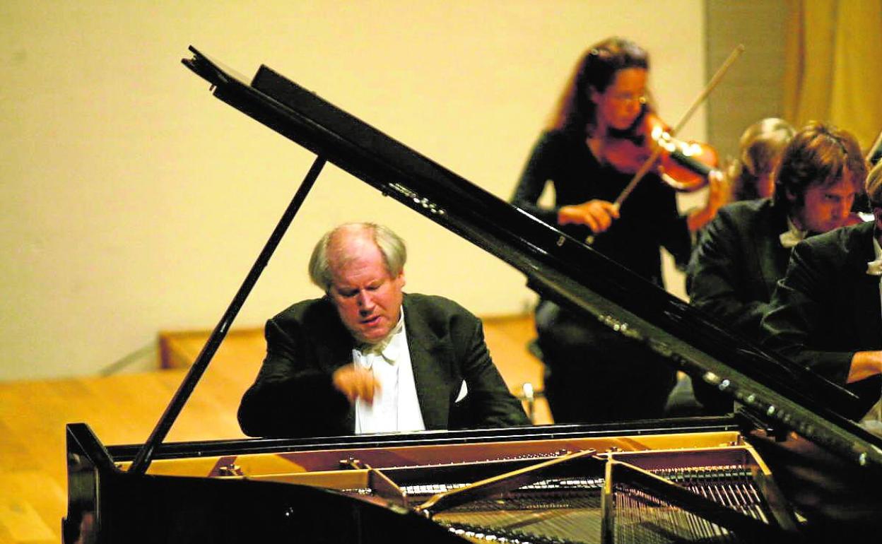 Sokolov volverá al Falla 16 años después.