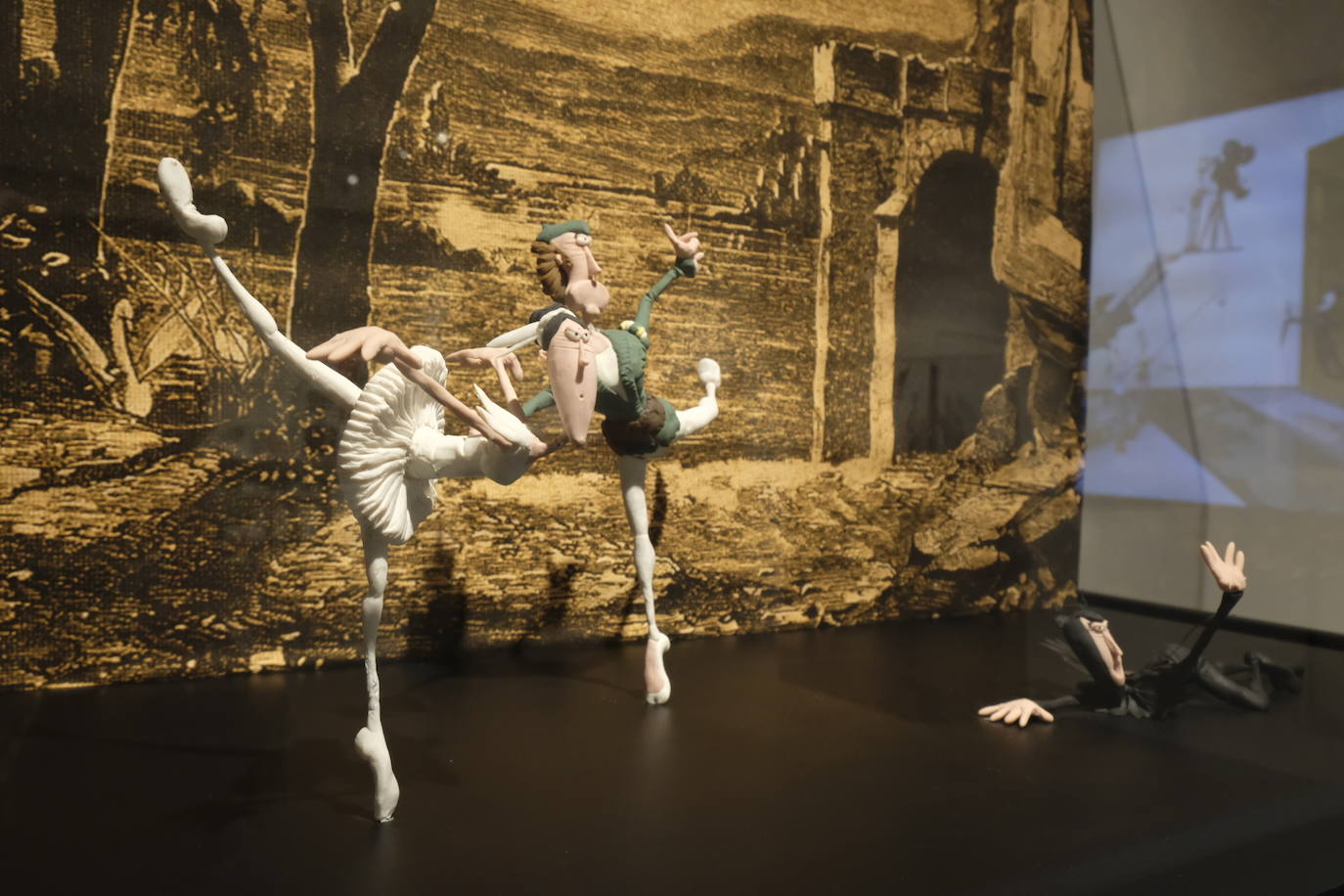 Esto es lo que podrás encontrar en la exposición que recorre 20 momentos fundamentales de la historia de la música hechos con plastilina.