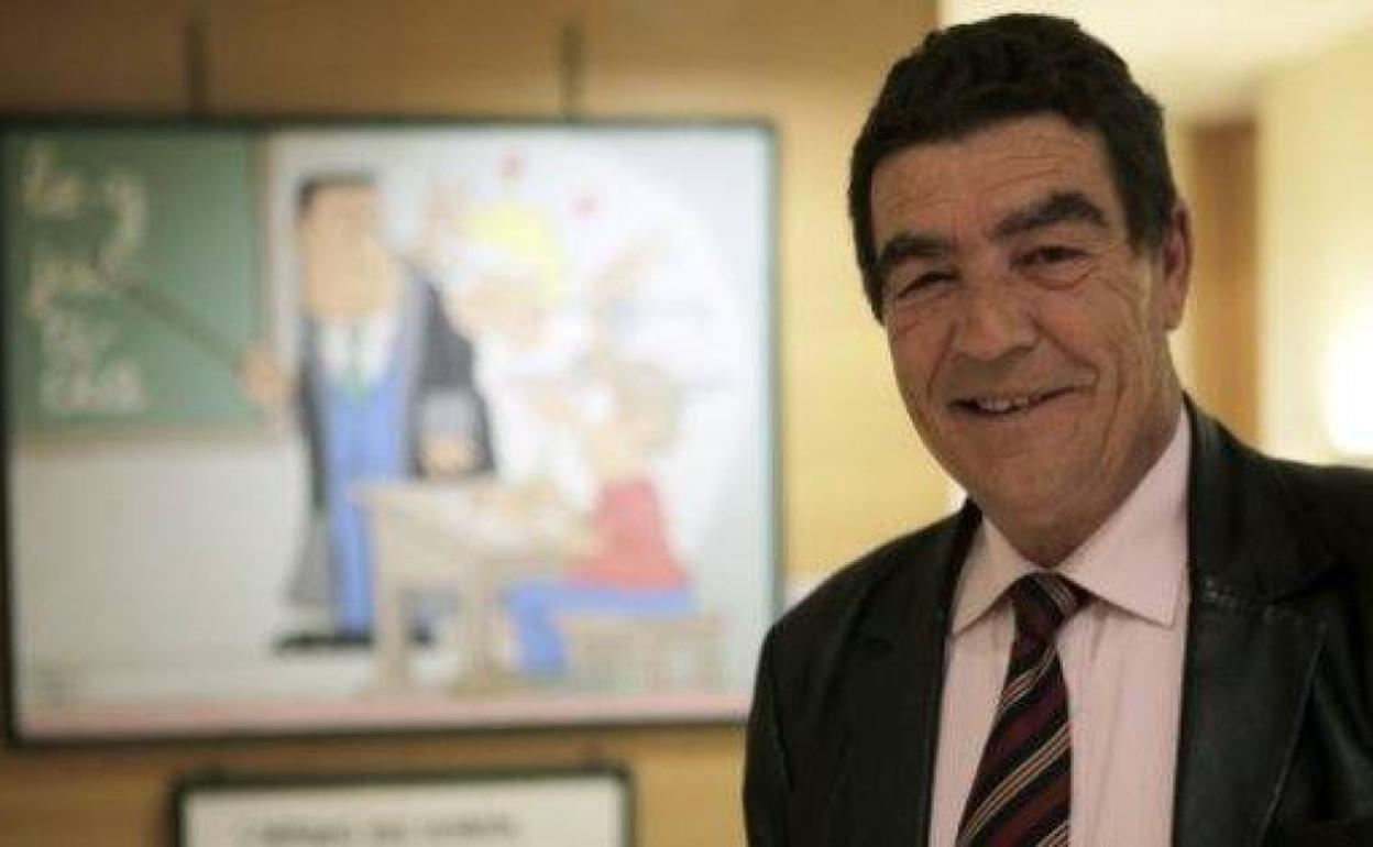 Juez Calatayud: «Mucho ánimo al paracaidista enganchado a la farola: lo solemne no quita lo humano»