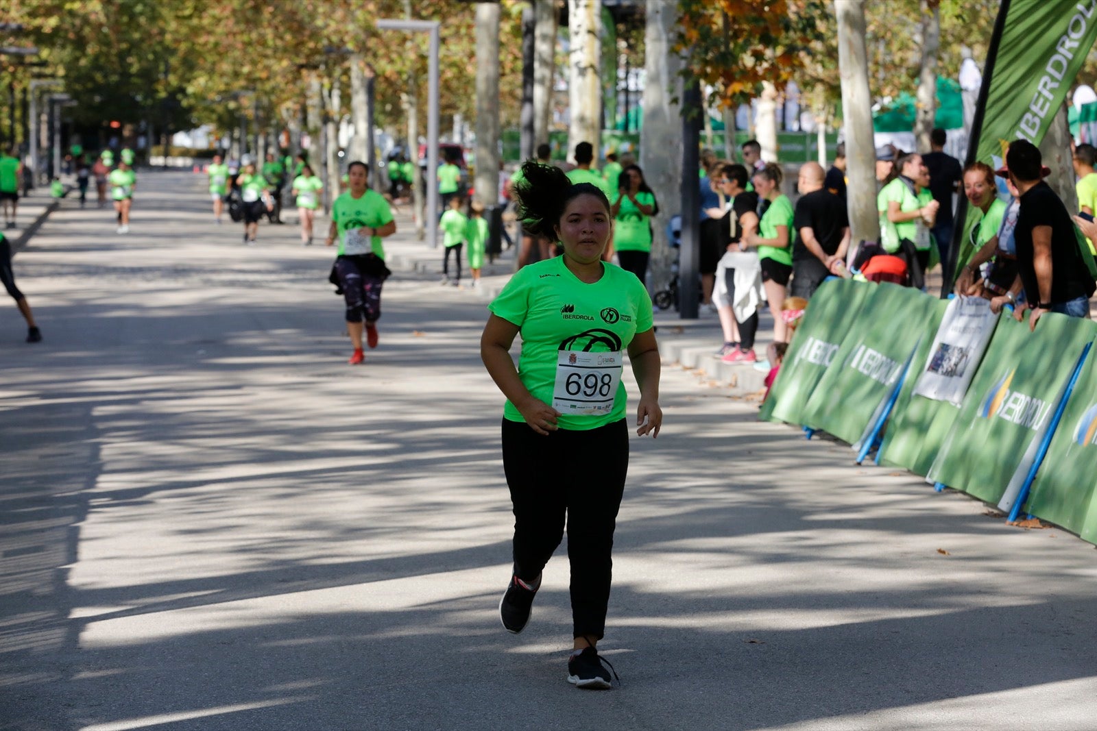 María José Rienda realizó el corte simbólico de la cinta de salida junto al alcalde Luis Salvador ante deportistas de tanto nivel como María Pérez, que ganó la prueba femenina, o la madrina Laura Bueno