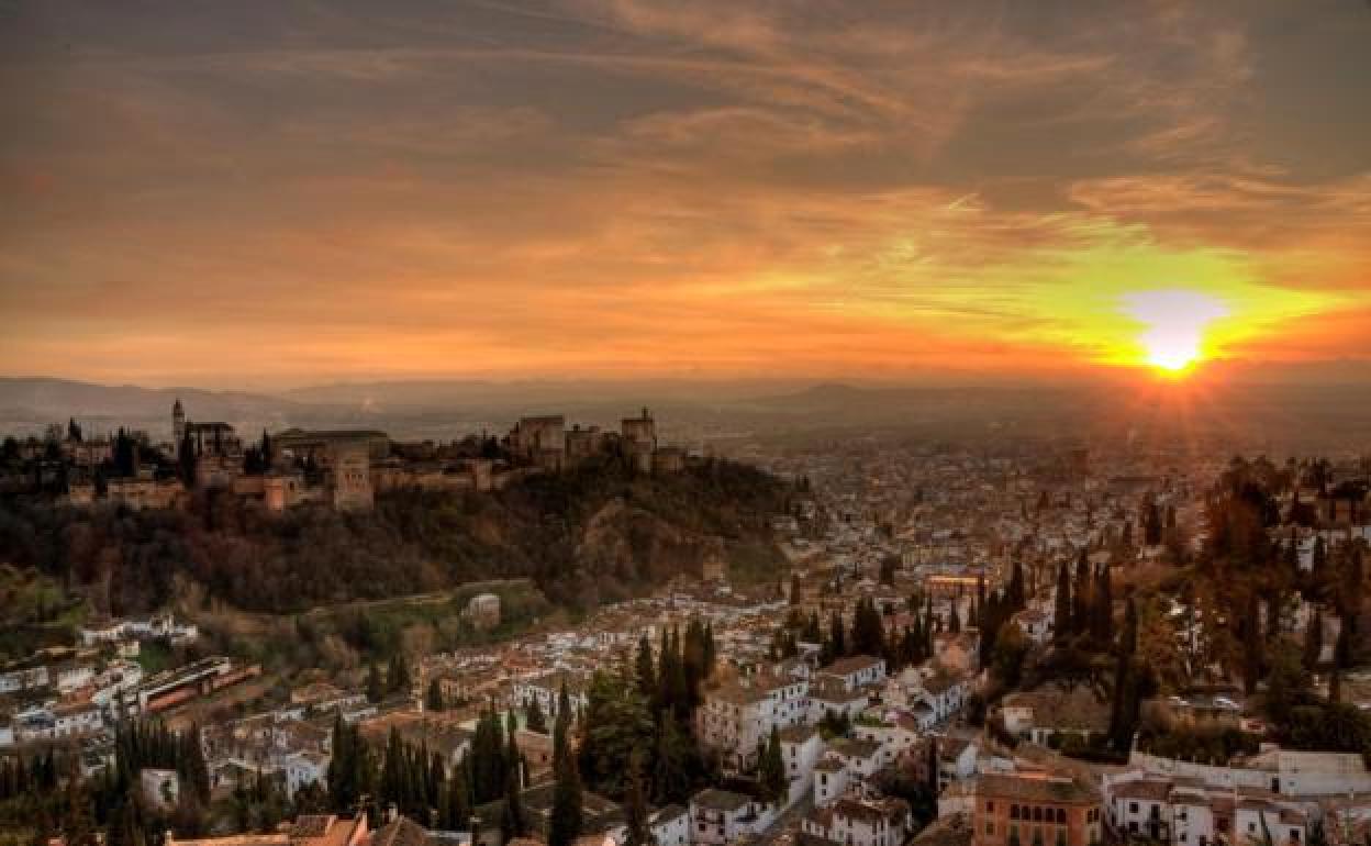 Mejor Atardecer de Espña: Granada se corona con esta bella estampa