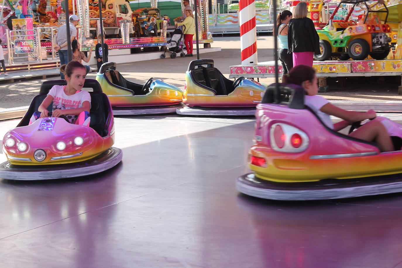 La jornada ha dado para mucho, desde comidas de empresa, encuentros y reuniones de amigos hasta el Día del Niño