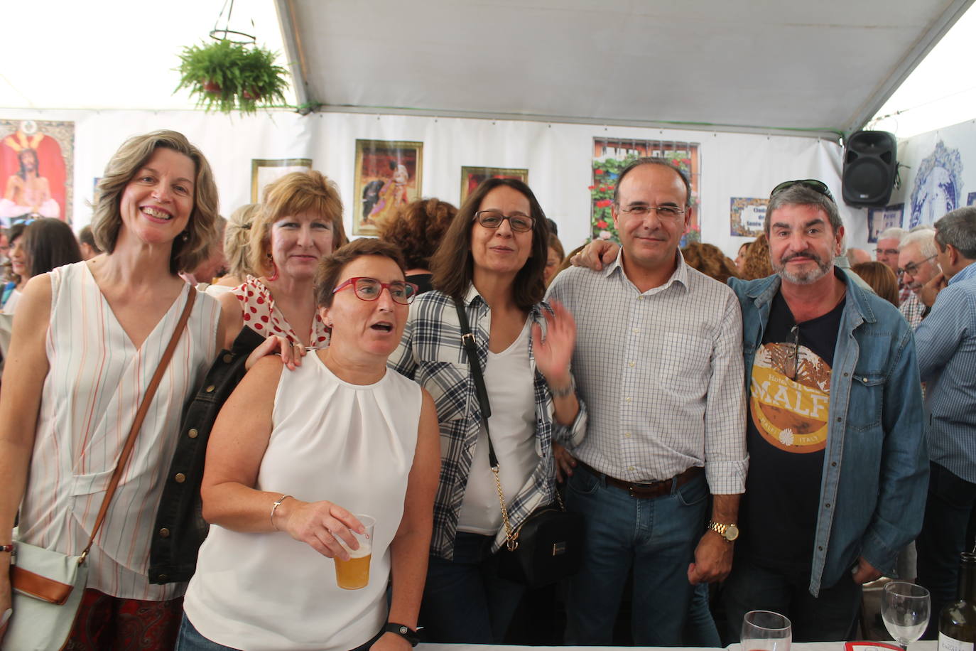 La jornada ha dado para mucho, desde comidas de empresa, encuentros y reuniones de amigos hasta el Día del Niño