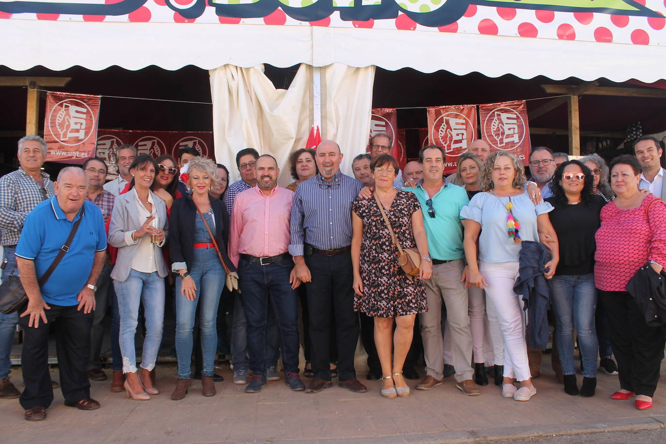 La jornada ha dado para mucho, desde comidas de empresa, encuentros y reuniones de amigos hasta el Día del Niño
