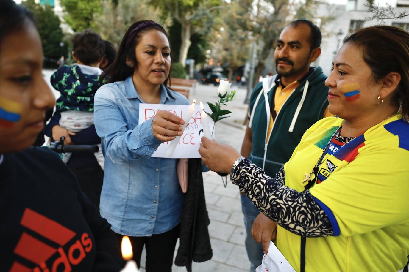Fotos: Ecuatorianos de Granada piden justicia en su país