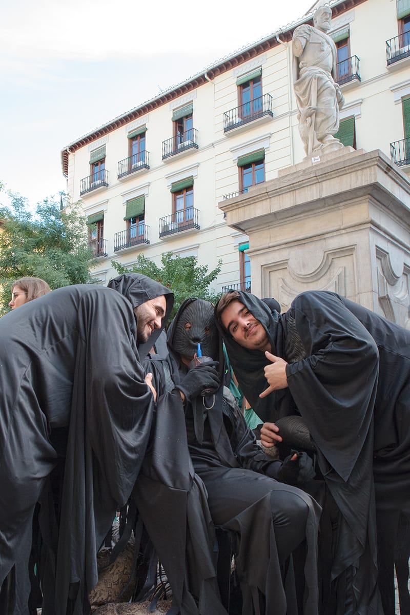 Los alumanos de la Facultad de Medicina celebran el día de su patrón con la tradicional recepción