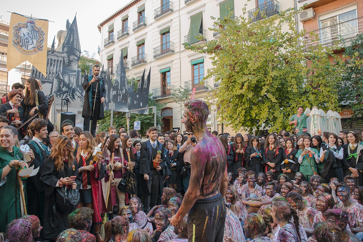 Los alumanos de la Facultad de Medicina celebran el día de su patrón con la tradicional recepción