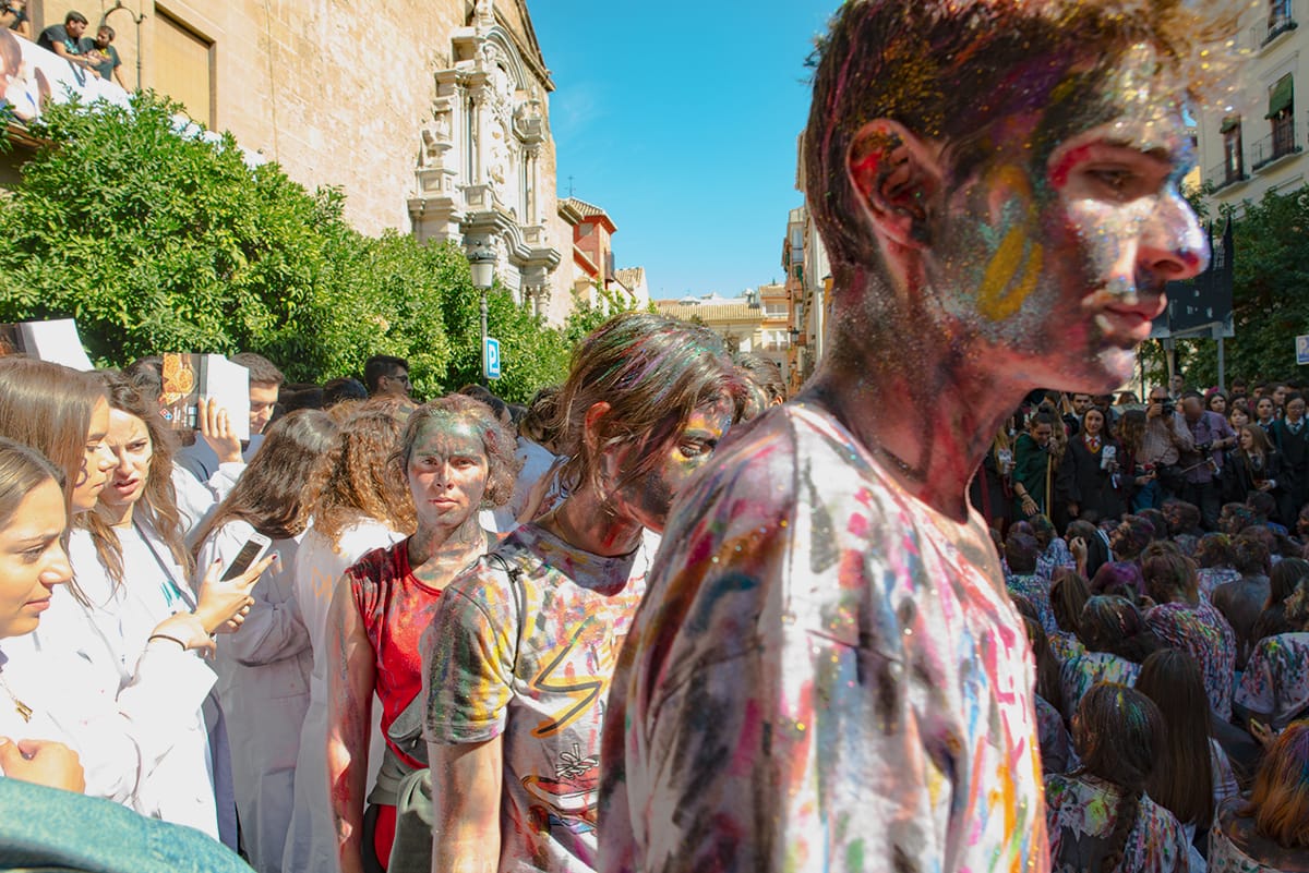 Los alumanos de la Facultad de Medicina celebran el día de su patrón con la tradicional recepción