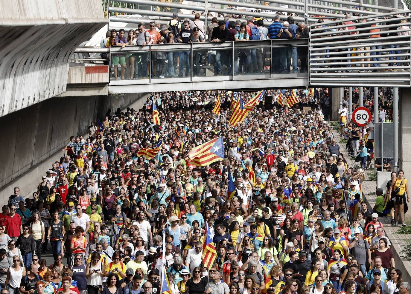 Miles de manifestantes en las callesd e Barcelona. 