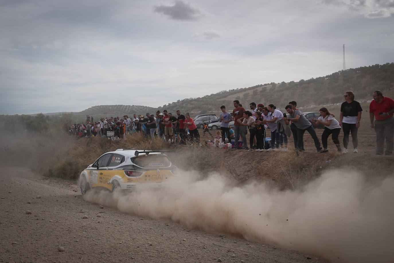 Paso del Rally Ciudad de Granada en su Tramo C, que va desde Chimeneas por GR3312, con zona de acceso de público.
